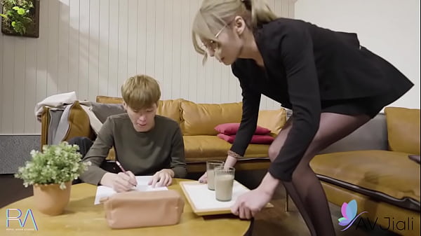 Skinny Teacher Li Zhiyan Gives Her Student A Foot Job as his cock is so hard sitting next to her all day as she teaches him